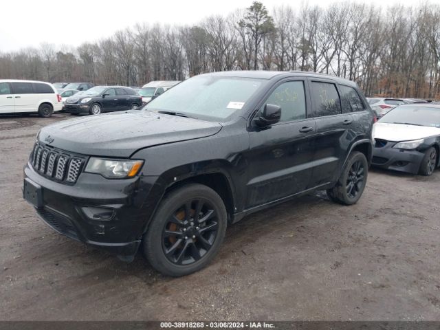 Photo 1 VIN: 1C4RJFAG2JC148069 - JEEP GRAND CHEROKEE 