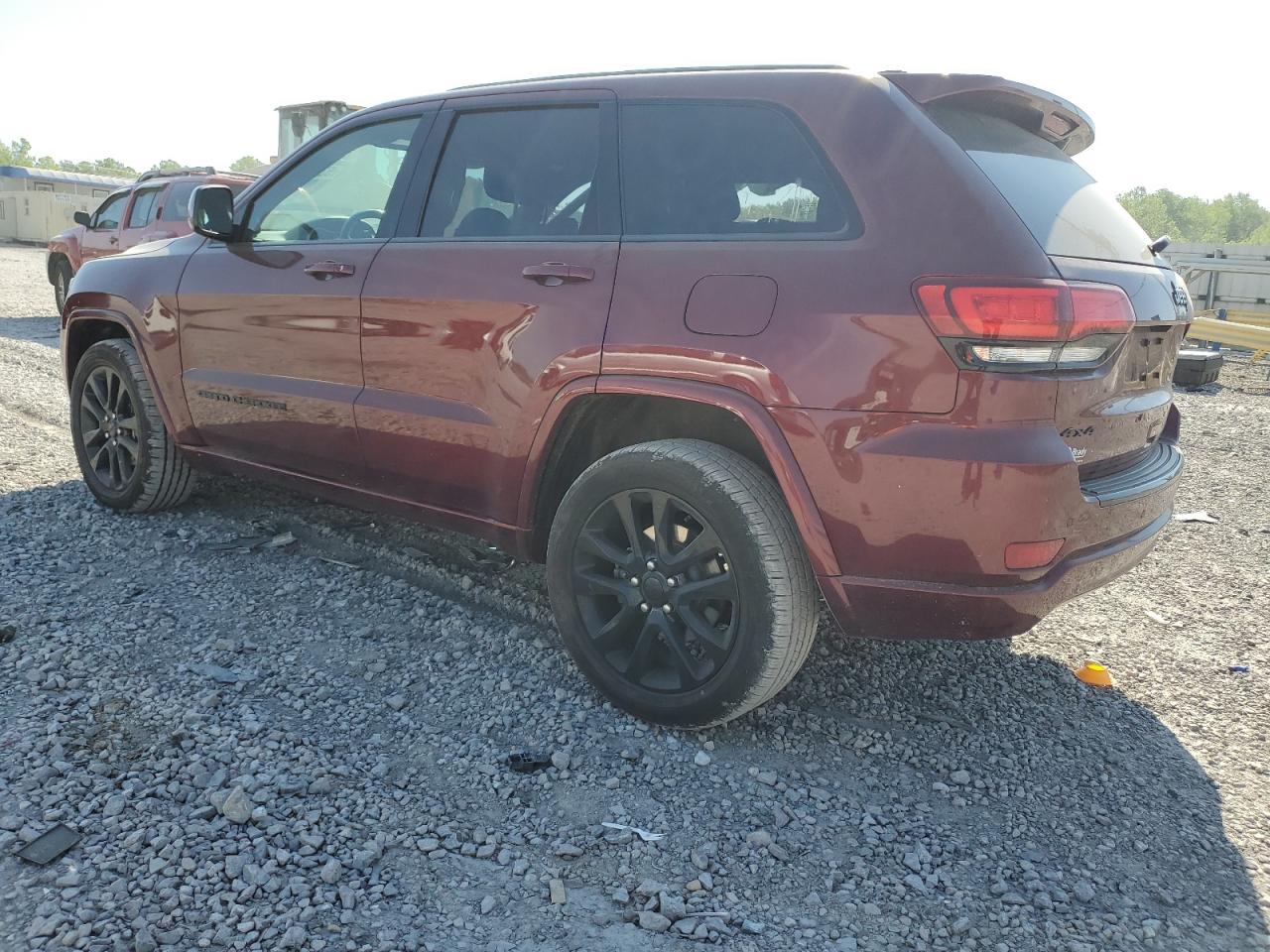 Photo 1 VIN: 1C4RJFAG2JC206617 - JEEP GRAND CHEROKEE 