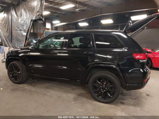 Photo 2 VIN: 1C4RJFAG2JC211431 - JEEP GRAND CHEROKEE 