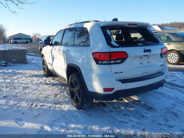 Photo 2 VIN: 1C4RJFAG2KC546738 - JEEP GRAND CHEROKEE 