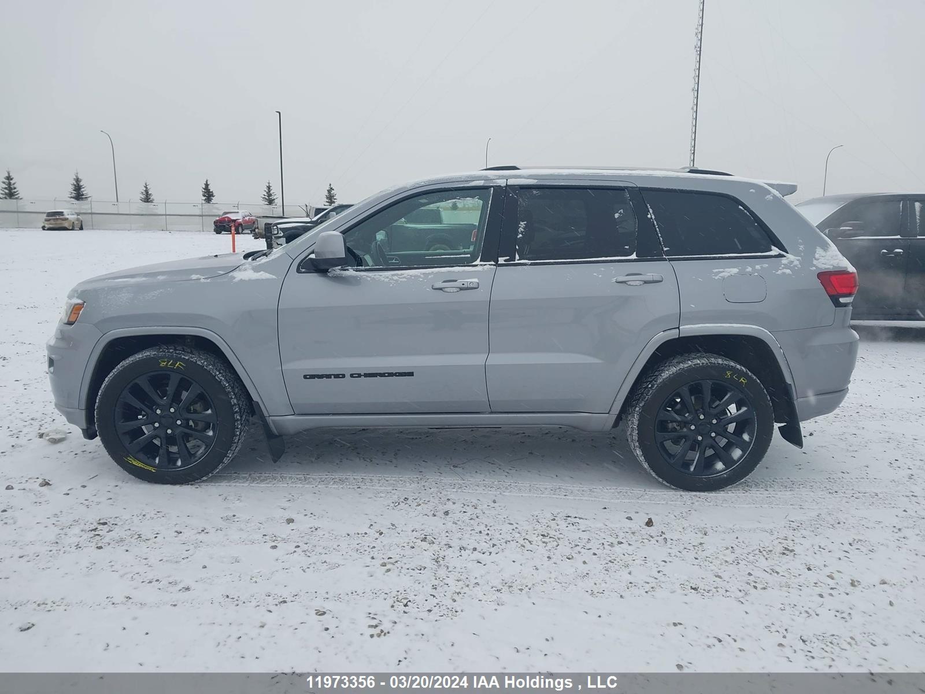 Photo 13 VIN: 1C4RJFAG2KC762623 - JEEP GRAND CHEROKEE 