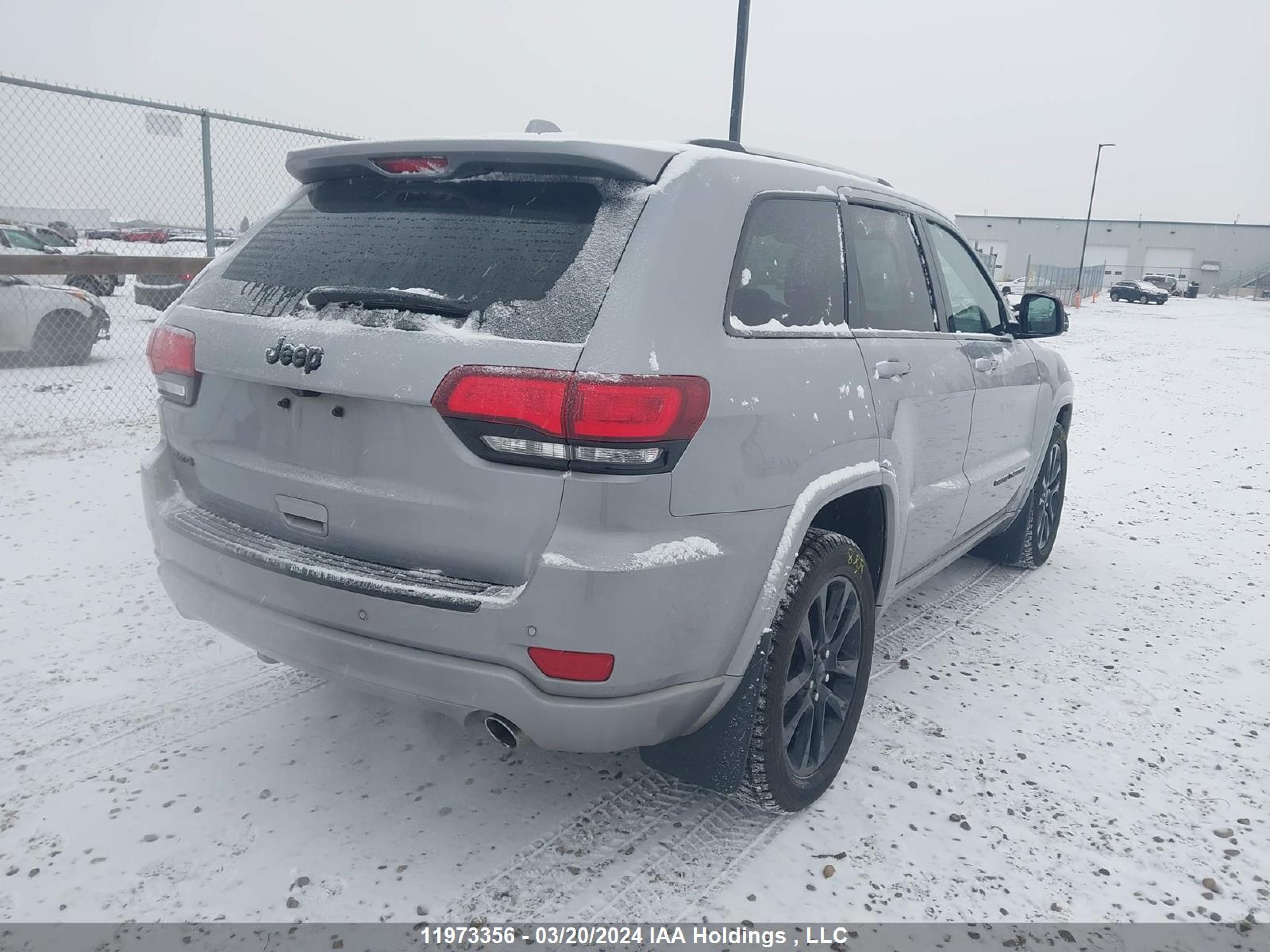 Photo 3 VIN: 1C4RJFAG2KC762623 - JEEP GRAND CHEROKEE 