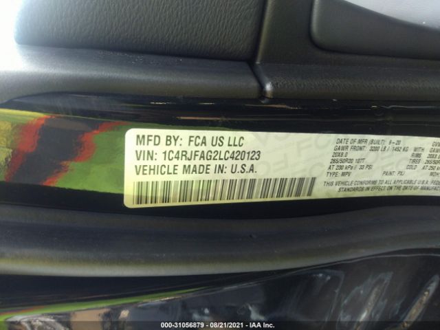 Photo 8 VIN: 1C4RJFAG2LC420123 - JEEP GRAND CHEROKEE 