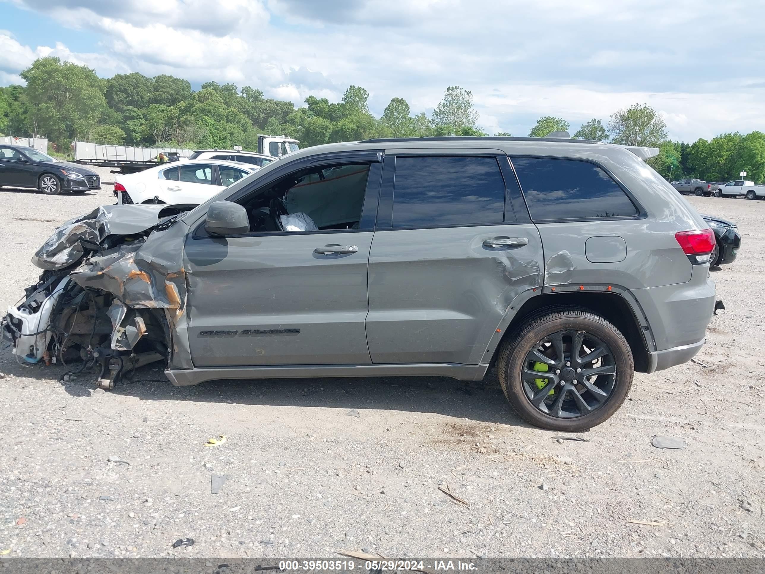 Photo 13 VIN: 1C4RJFAG2MC589513 - JEEP GRAND CHEROKEE 