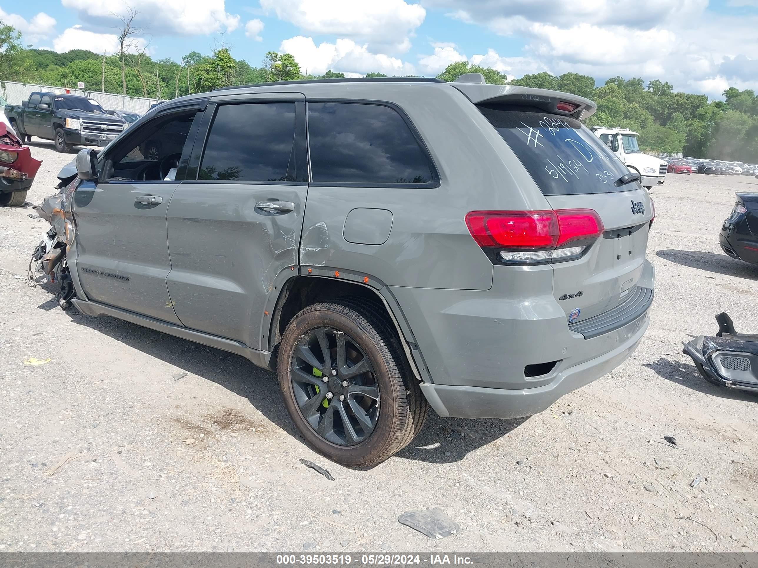 Photo 2 VIN: 1C4RJFAG2MC589513 - JEEP GRAND CHEROKEE 