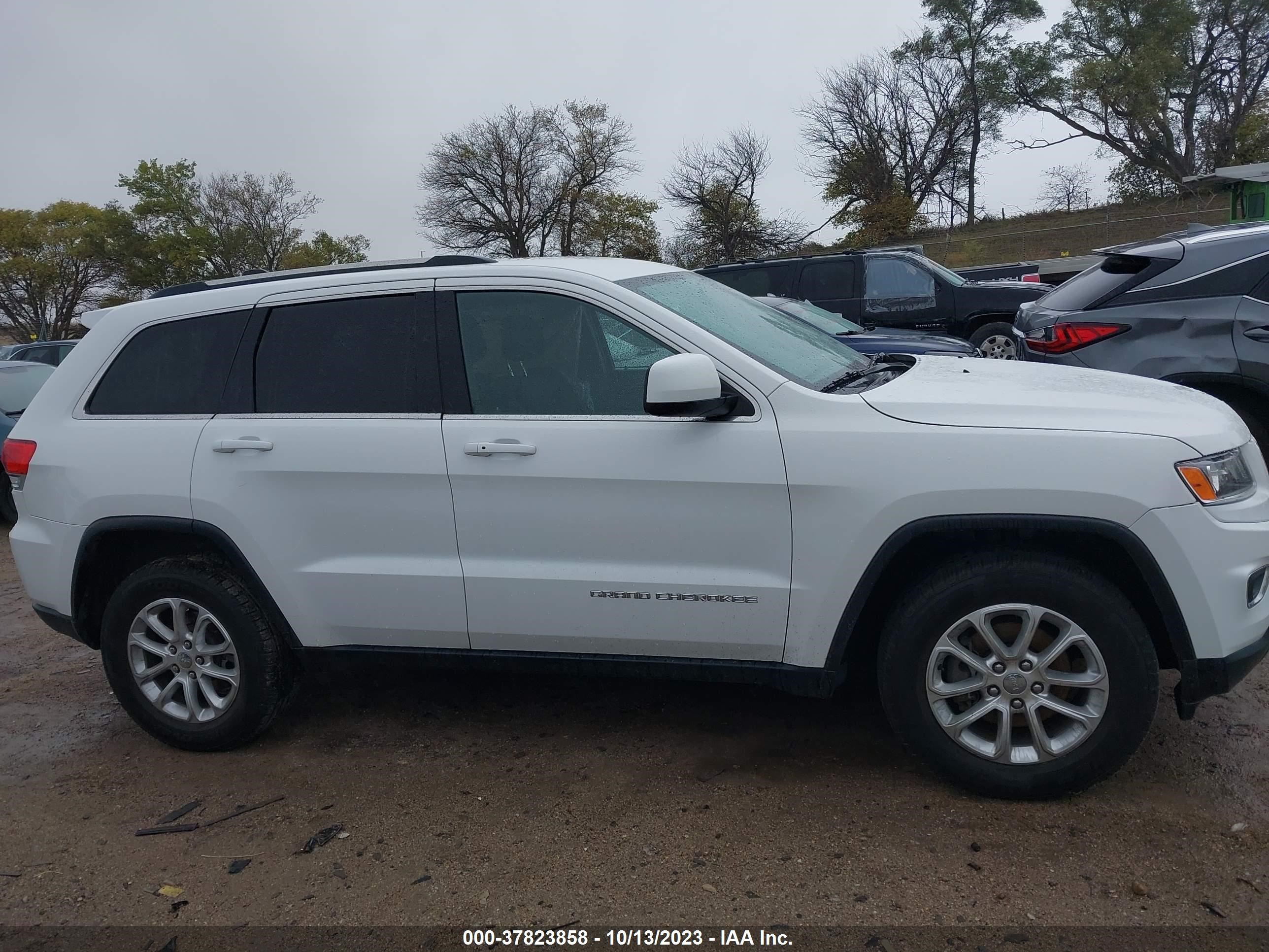 Photo 12 VIN: 1C4RJFAG3FC796396 - JEEP GRAND CHEROKEE 