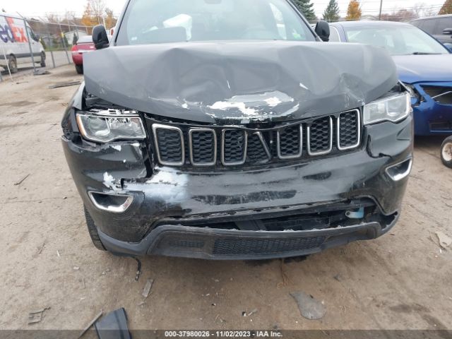 Photo 5 VIN: 1C4RJFAG3HC812602 - JEEP GRAND CHEROKEE 