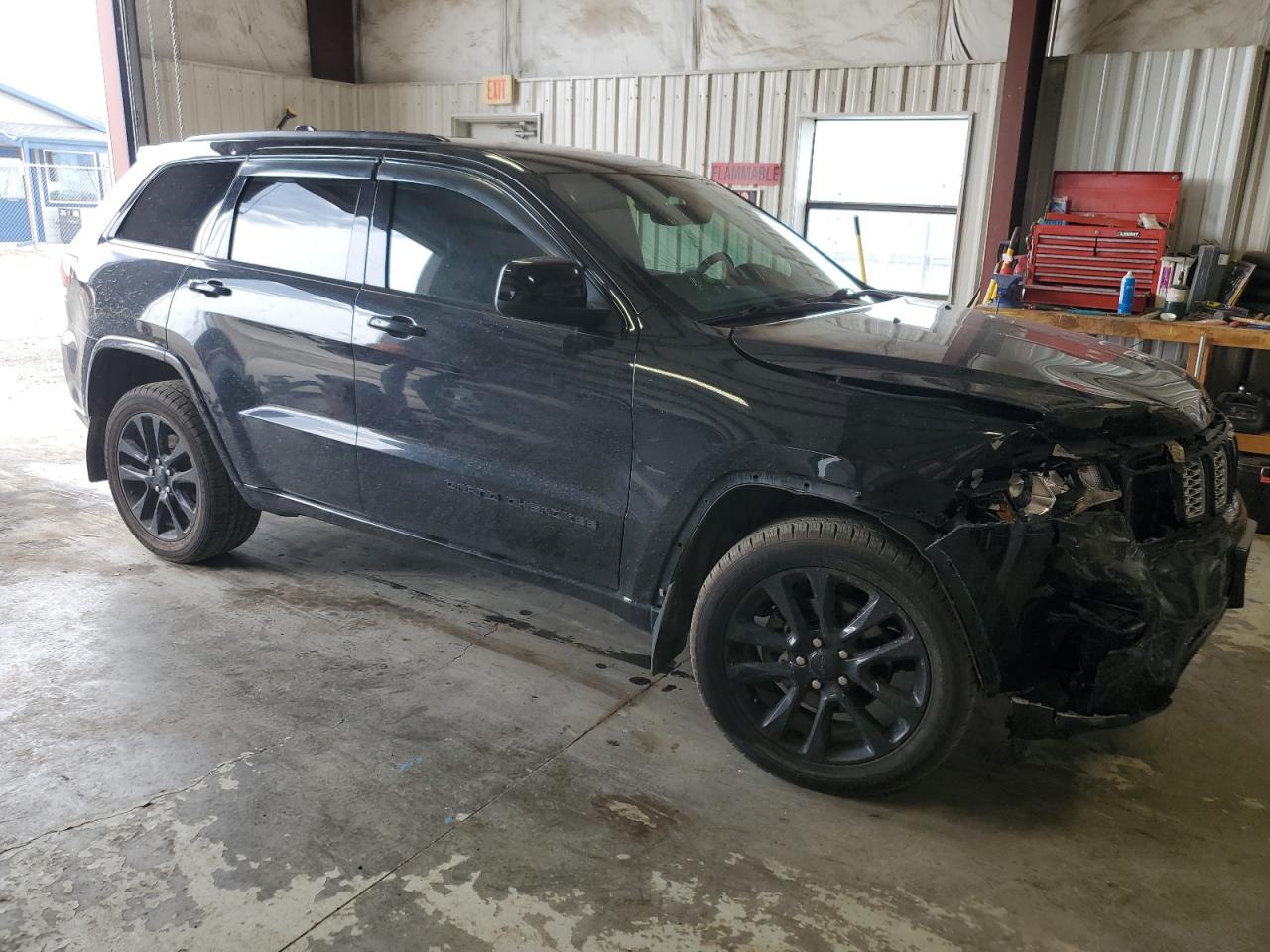 Photo 3 VIN: 1C4RJFAG3HC873156 - JEEP GRAND CHEROKEE 