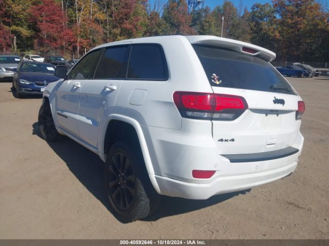 Photo 2 VIN: 1C4RJFAG3JC202382 - JEEP GRAND CHEROKEE 