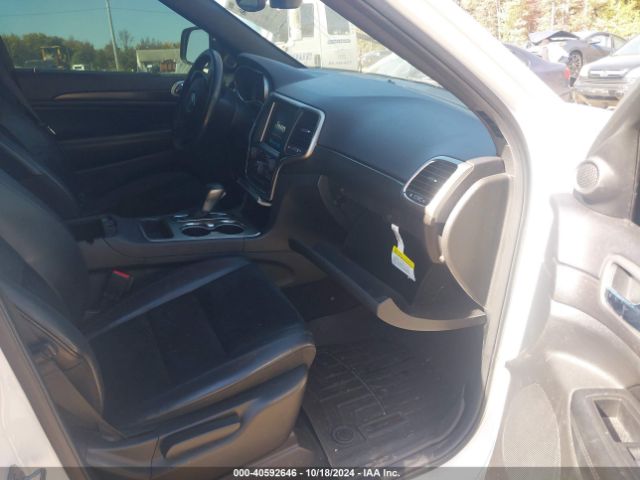 Photo 4 VIN: 1C4RJFAG3JC202382 - JEEP GRAND CHEROKEE 