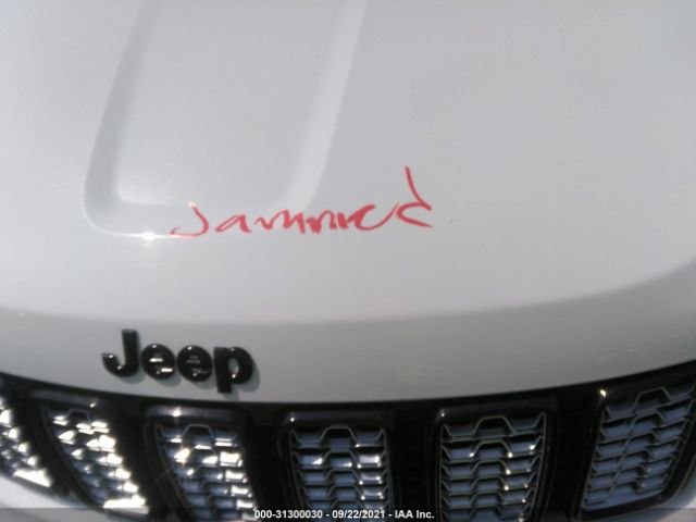 Photo 9 VIN: 1C4RJFAG3KC554346 - JEEP GRAND CHEROKEE 