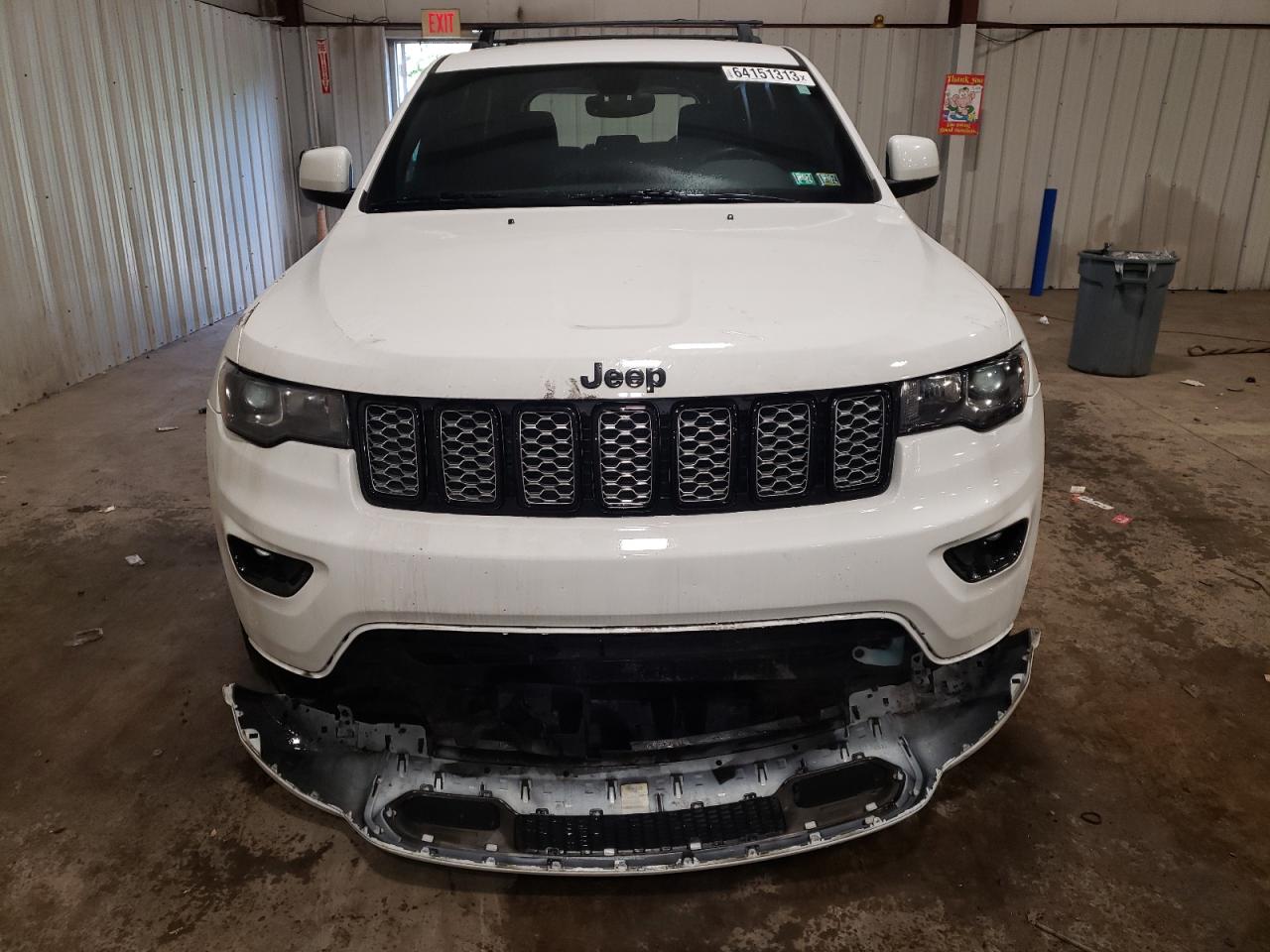 Photo 4 VIN: 1C4RJFAG4HC750871 - JEEP GRAND CHEROKEE 