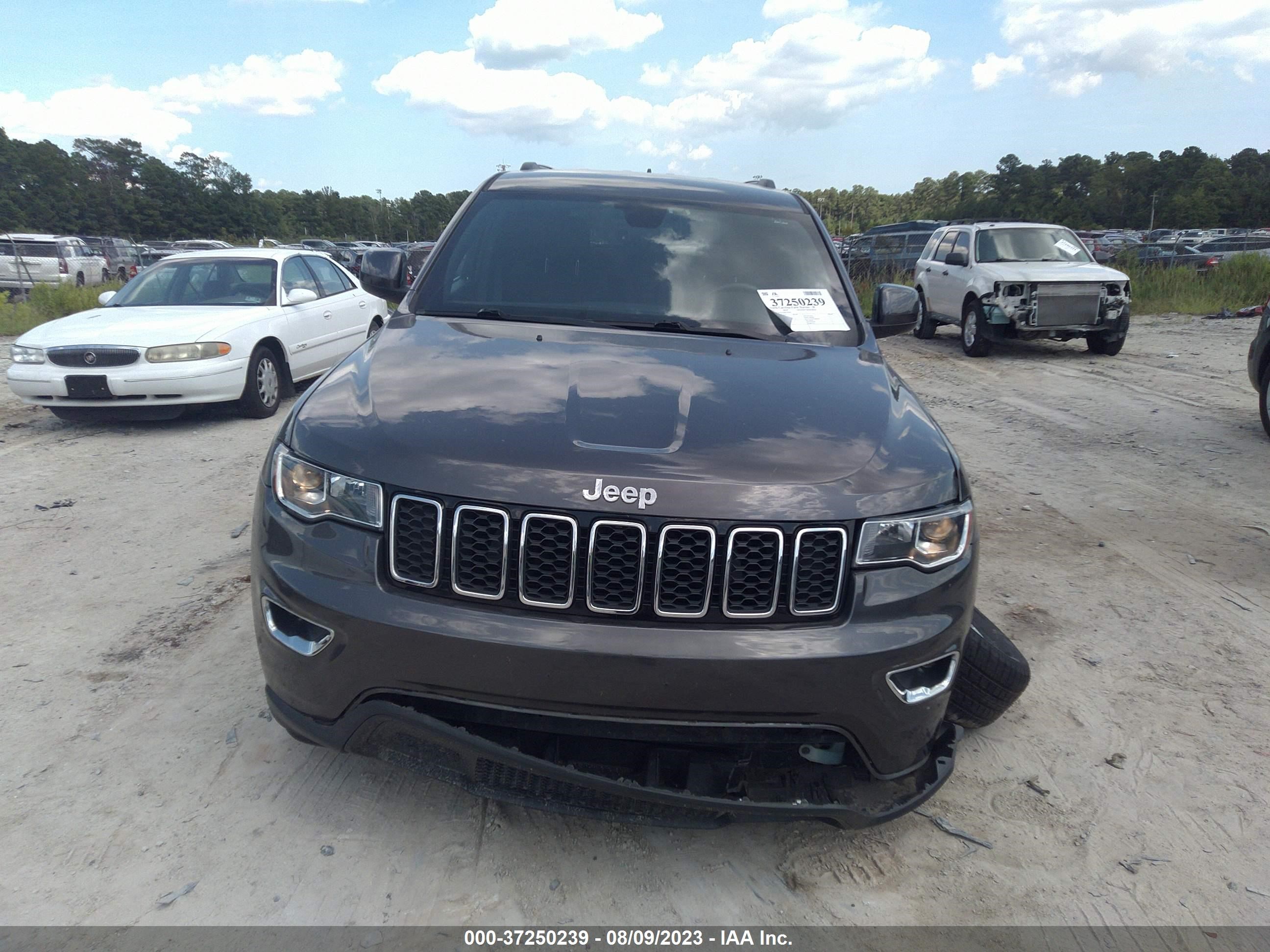 Photo 11 VIN: 1C4RJFAG4HC782431 - JEEP GRAND CHEROKEE 