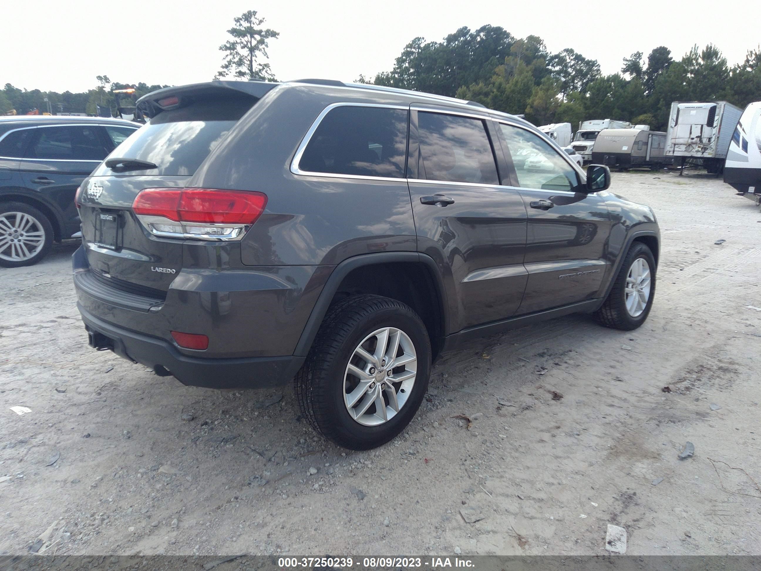 Photo 3 VIN: 1C4RJFAG4HC782431 - JEEP GRAND CHEROKEE 