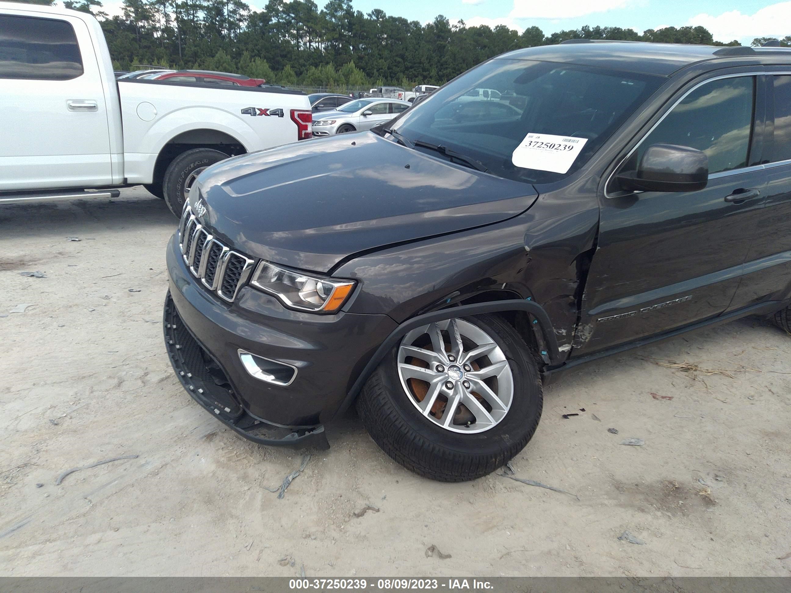 Photo 5 VIN: 1C4RJFAG4HC782431 - JEEP GRAND CHEROKEE 