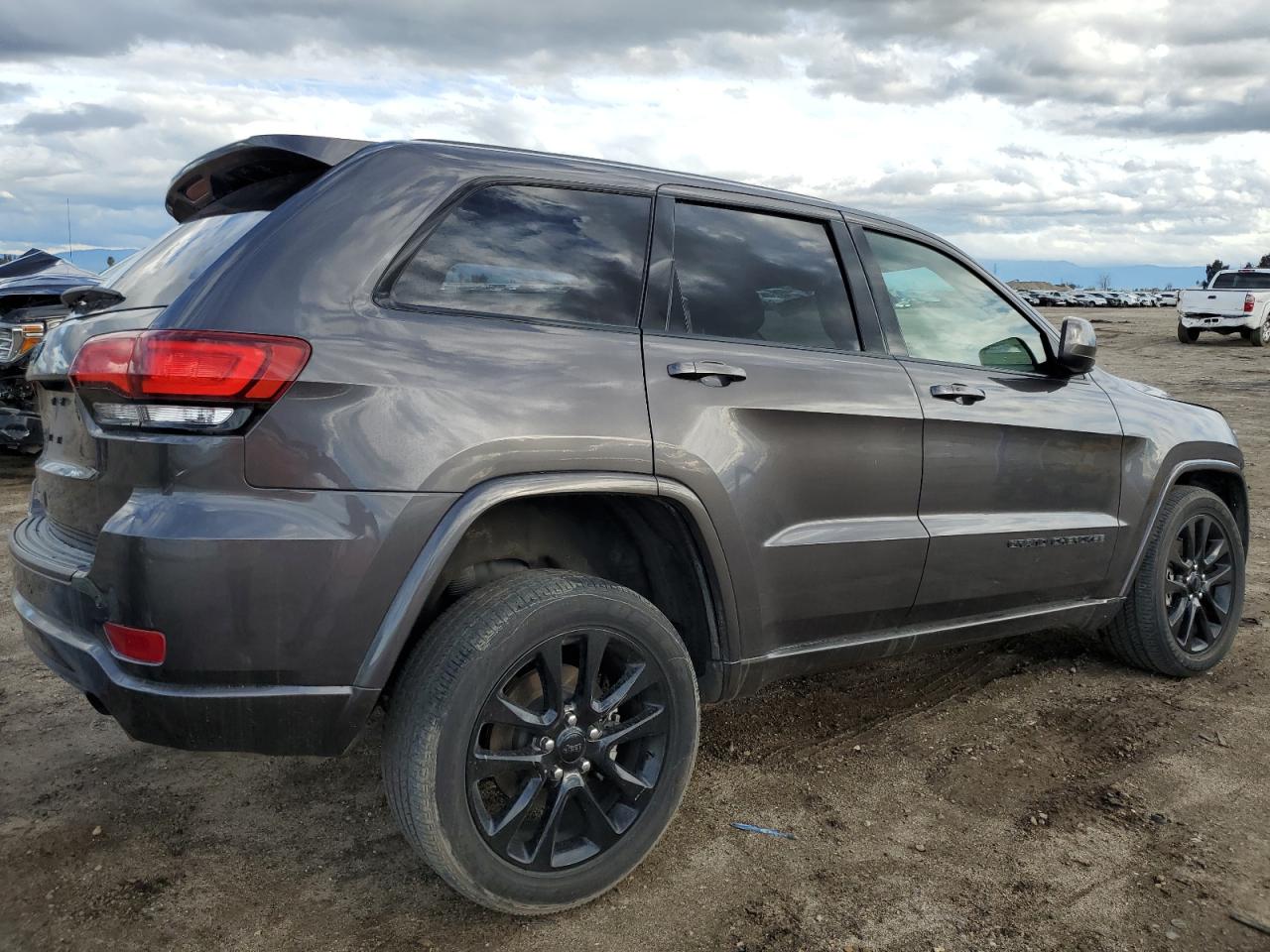 Photo 2 VIN: 1C4RJFAG4LC391210 - JEEP GRAND CHEROKEE 