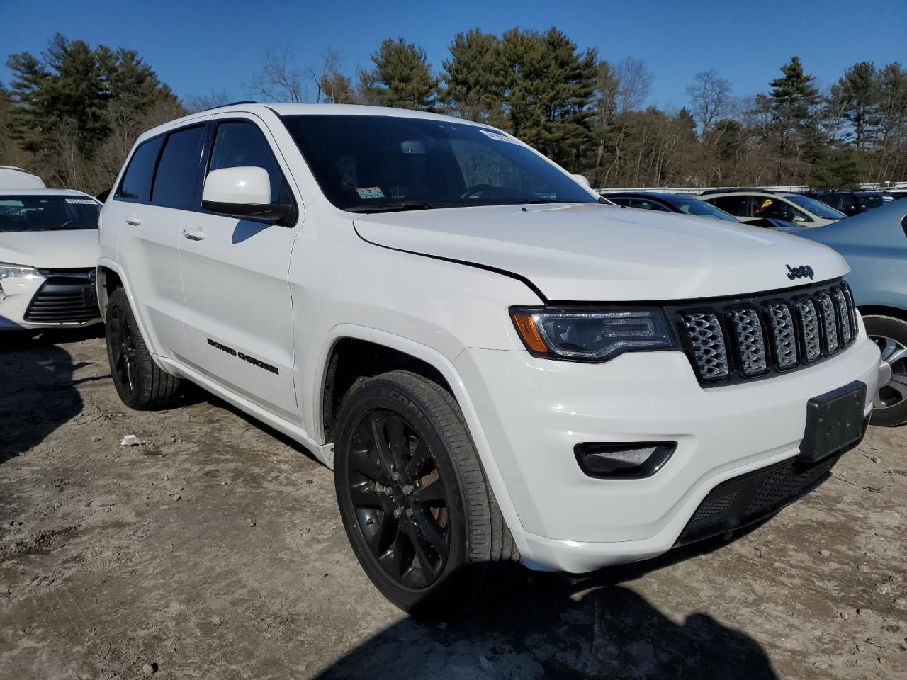 Photo 3 VIN: 1C4RJFAG4NC140545 - JEEP GRAND CHEROKEE 