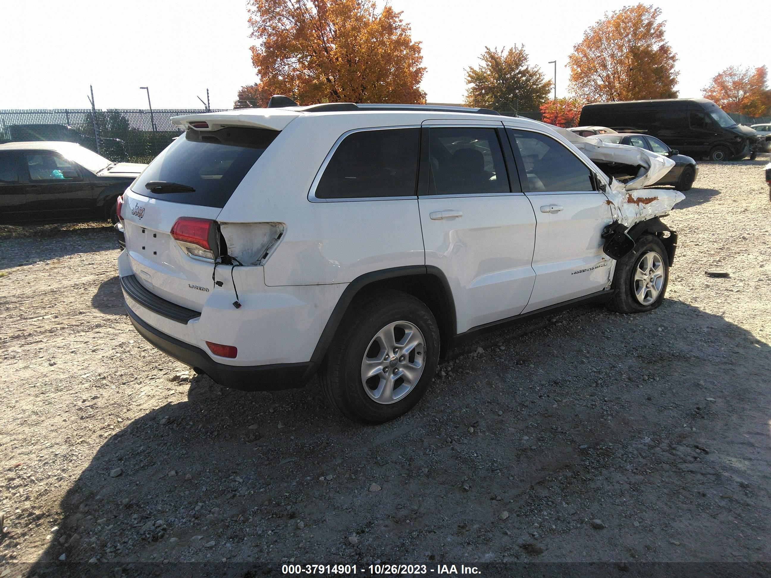 Photo 3 VIN: 1C4RJFAG5EC129134 - JEEP GRAND CHEROKEE 