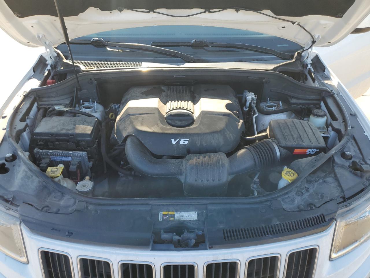 Photo 10 VIN: 1C4RJFAG5EC477984 - JEEP GRAND CHEROKEE 