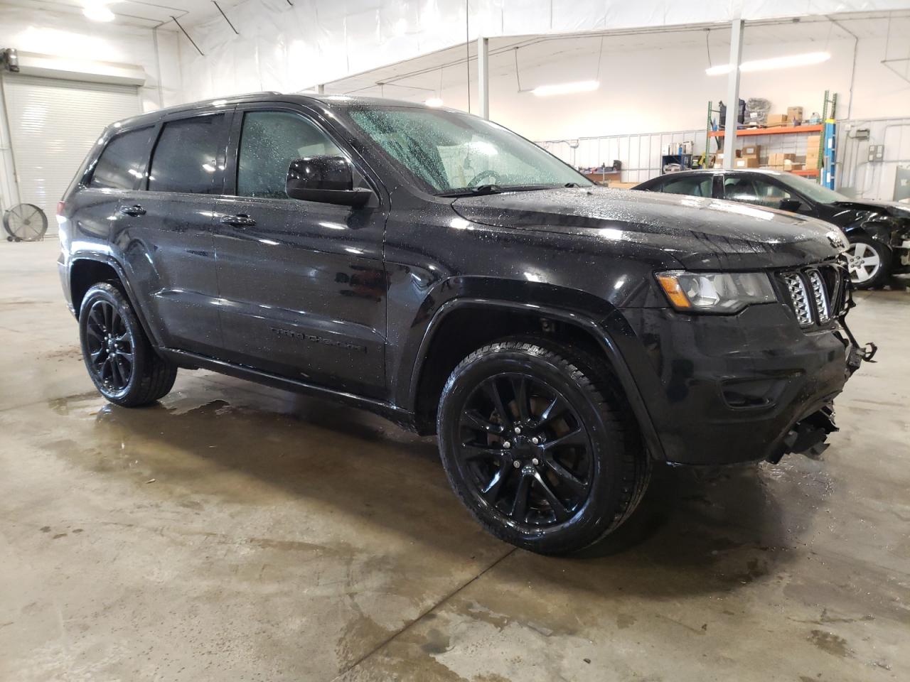 Photo 3 VIN: 1C4RJFAG5HC701629 - JEEP GRAND CHEROKEE 