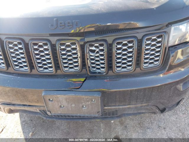 Photo 5 VIN: 1C4RJFAG5JC228983 - JEEP GRAND CHEROKEE 