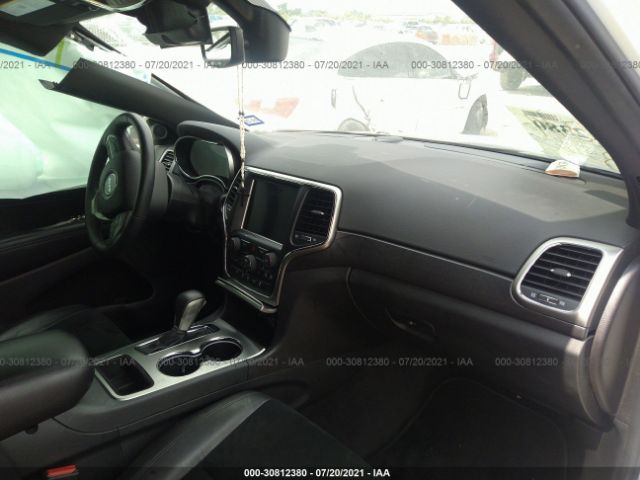 Photo 4 VIN: 1C4RJFAG5JC258906 - JEEP GRAND CHEROKEE 