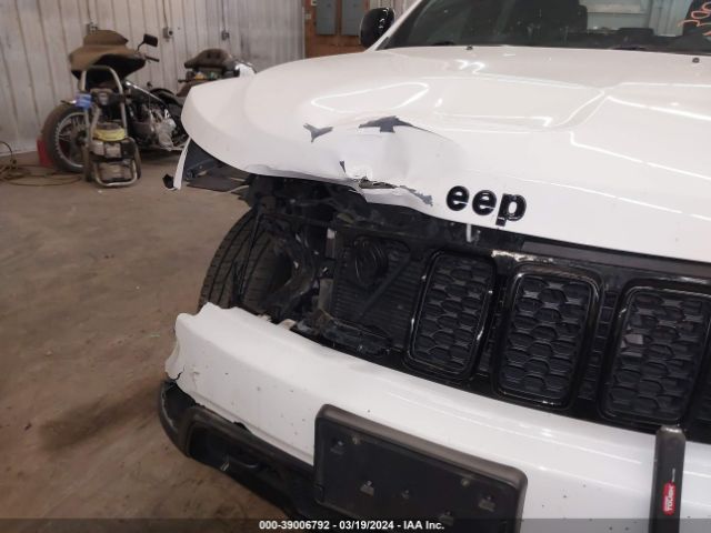 Photo 5 VIN: 1C4RJFAG5JC382321 - JEEP GRAND CHEROKEE 