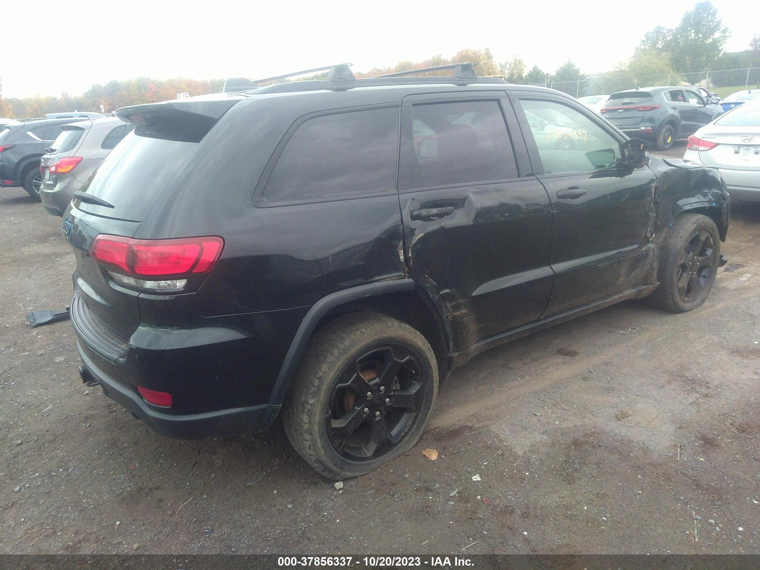 Photo 3 VIN: 1C4RJFAG5KC619763 - JEEP GRAND CHEROKEE 