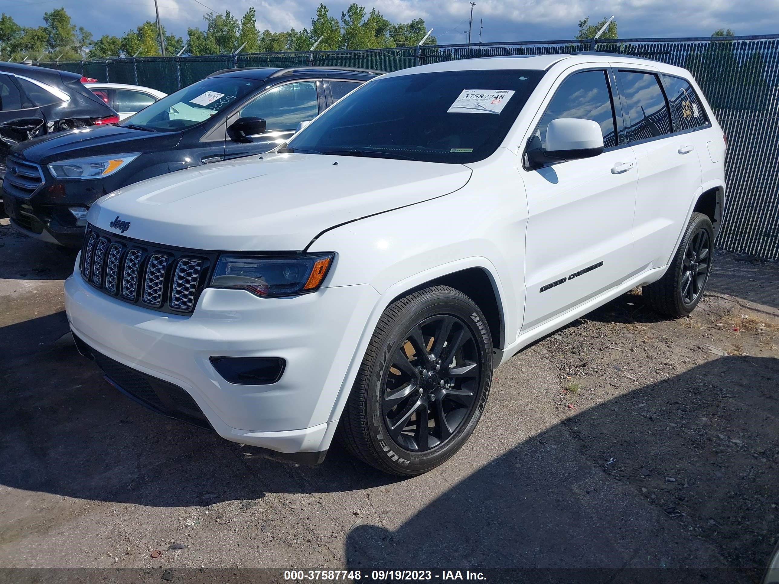 Photo 1 VIN: 1C4RJFAG5MC561673 - JEEP GRAND CHEROKEE 