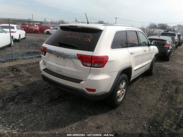 Photo 3 VIN: 1C4RJFAG6CC125137 - JEEP GRAND CHEROKEE 