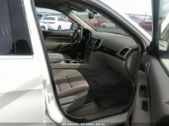 Photo 4 VIN: 1C4RJFAG6CC125137 - JEEP GRAND CHEROKEE 