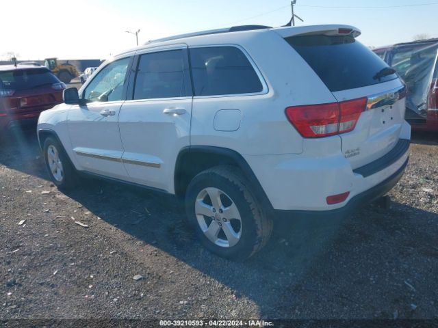 Photo 2 VIN: 1C4RJFAG6DC594861 - JEEP GRAND CHEROKEE 