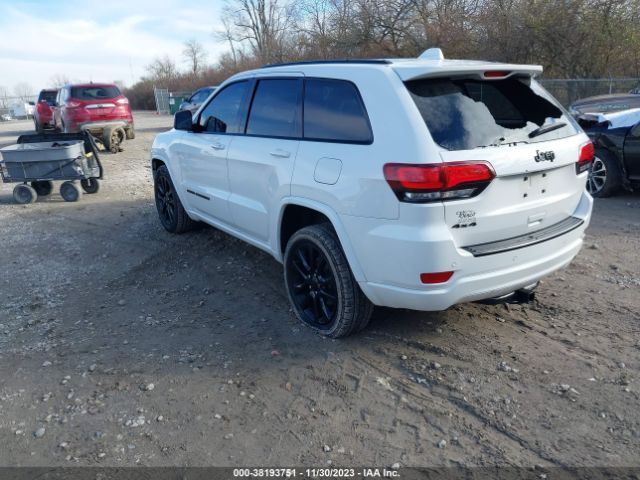 Photo 2 VIN: 1C4RJFAG6HC818751 - JEEP GRAND CHEROKEE 