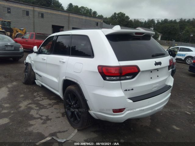 Photo 2 VIN: 1C4RJFAG6HC959450 - JEEP GRAND CHEROKEE 