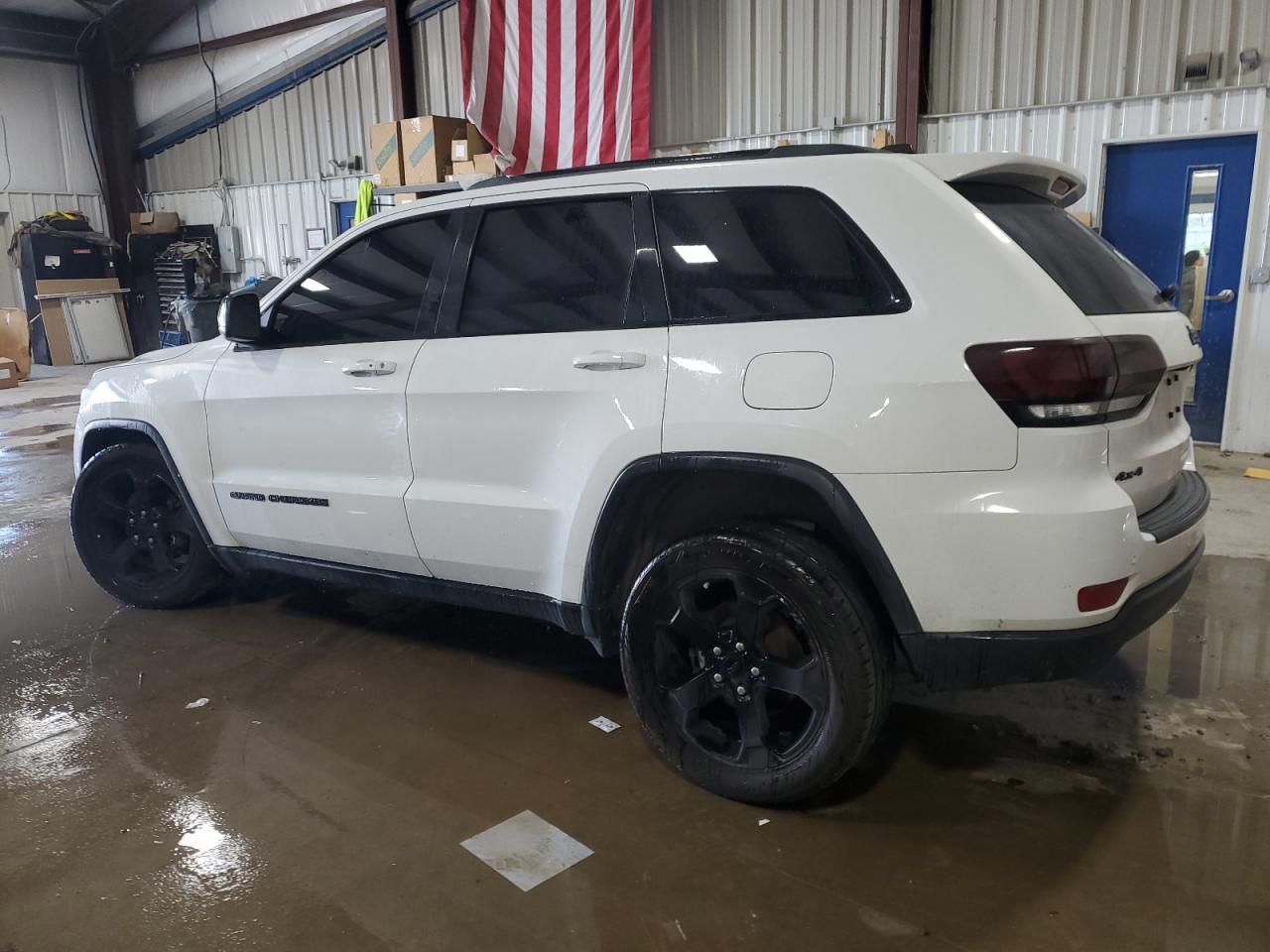 Photo 1 VIN: 1C4RJFAG6JC503177 - JEEP GRAND CHEROKEE 