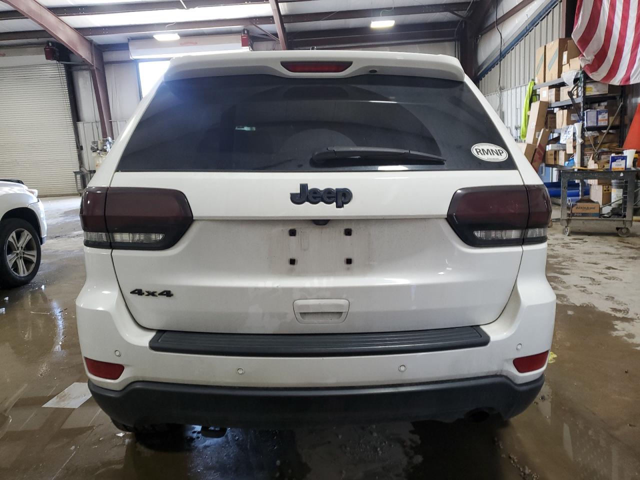 Photo 5 VIN: 1C4RJFAG6JC503177 - JEEP GRAND CHEROKEE 