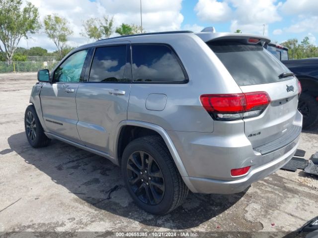 Photo 2 VIN: 1C4RJFAG6JC504152 - JEEP GRAND CHEROKEE 