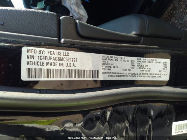 Photo 8 VIN: 1C4RJFAG6MC621797 - JEEP GRAND CHEROKEE 