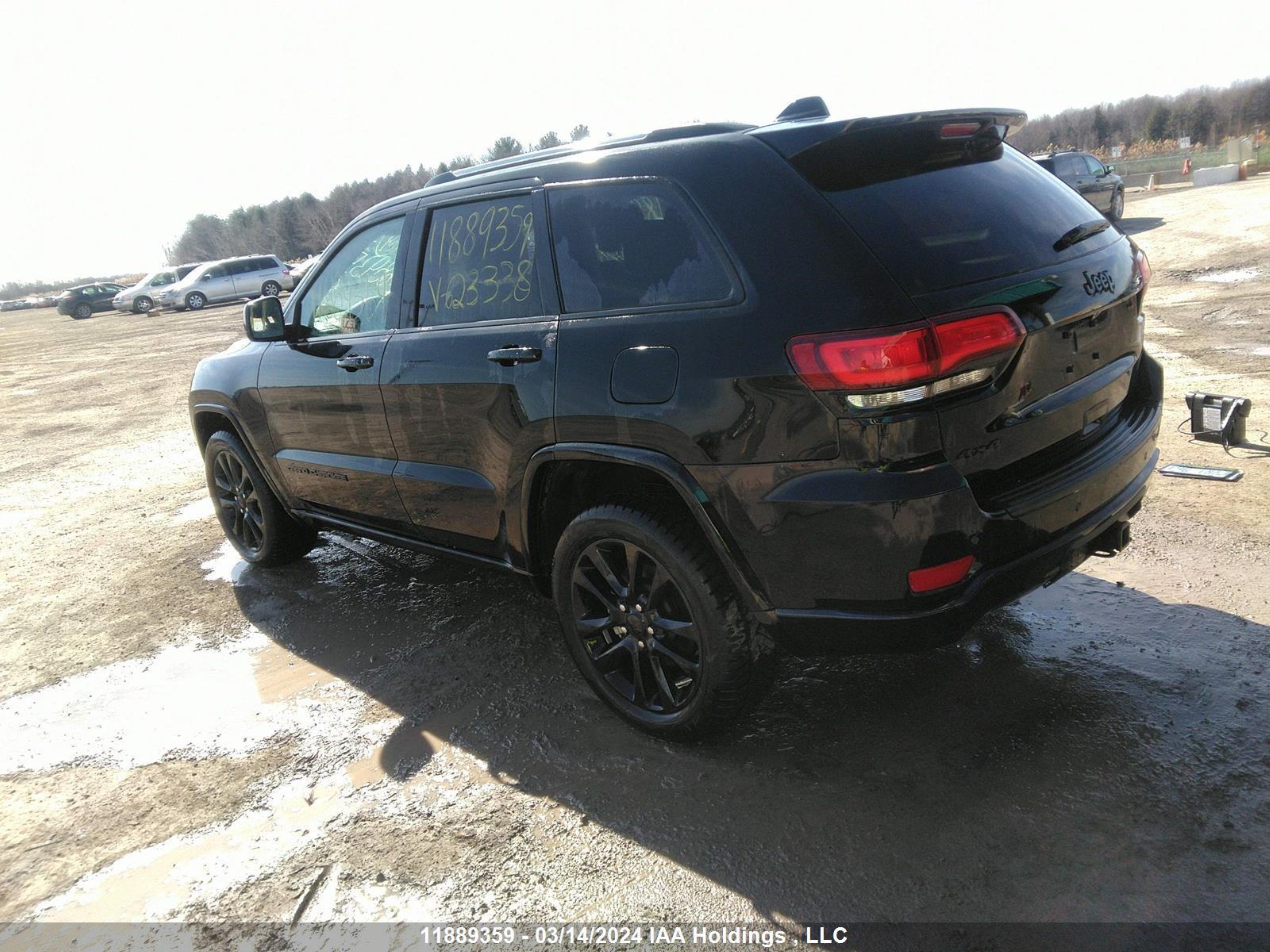 Photo 2 VIN: 1C4RJFAG6MC623338 - JEEP GRAND CHEROKEE 