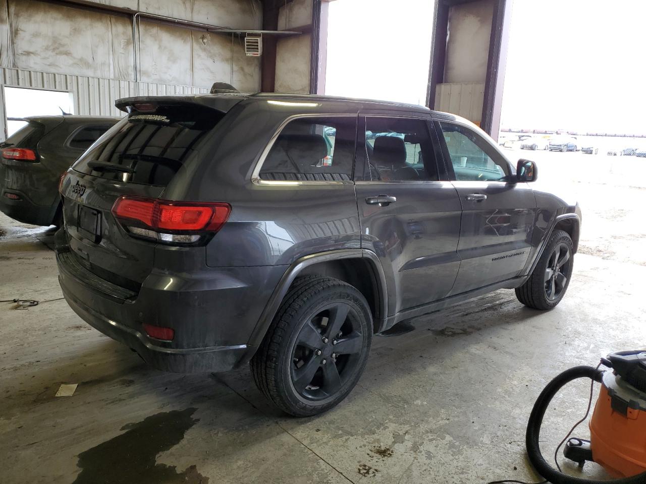 Photo 2 VIN: 1C4RJFAG7FC956618 - JEEP GRAND CHEROKEE 