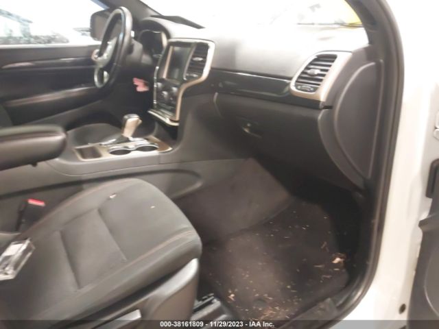 Photo 4 VIN: 1C4RJFAG7HC683327 - JEEP GRAND CHEROKEE 