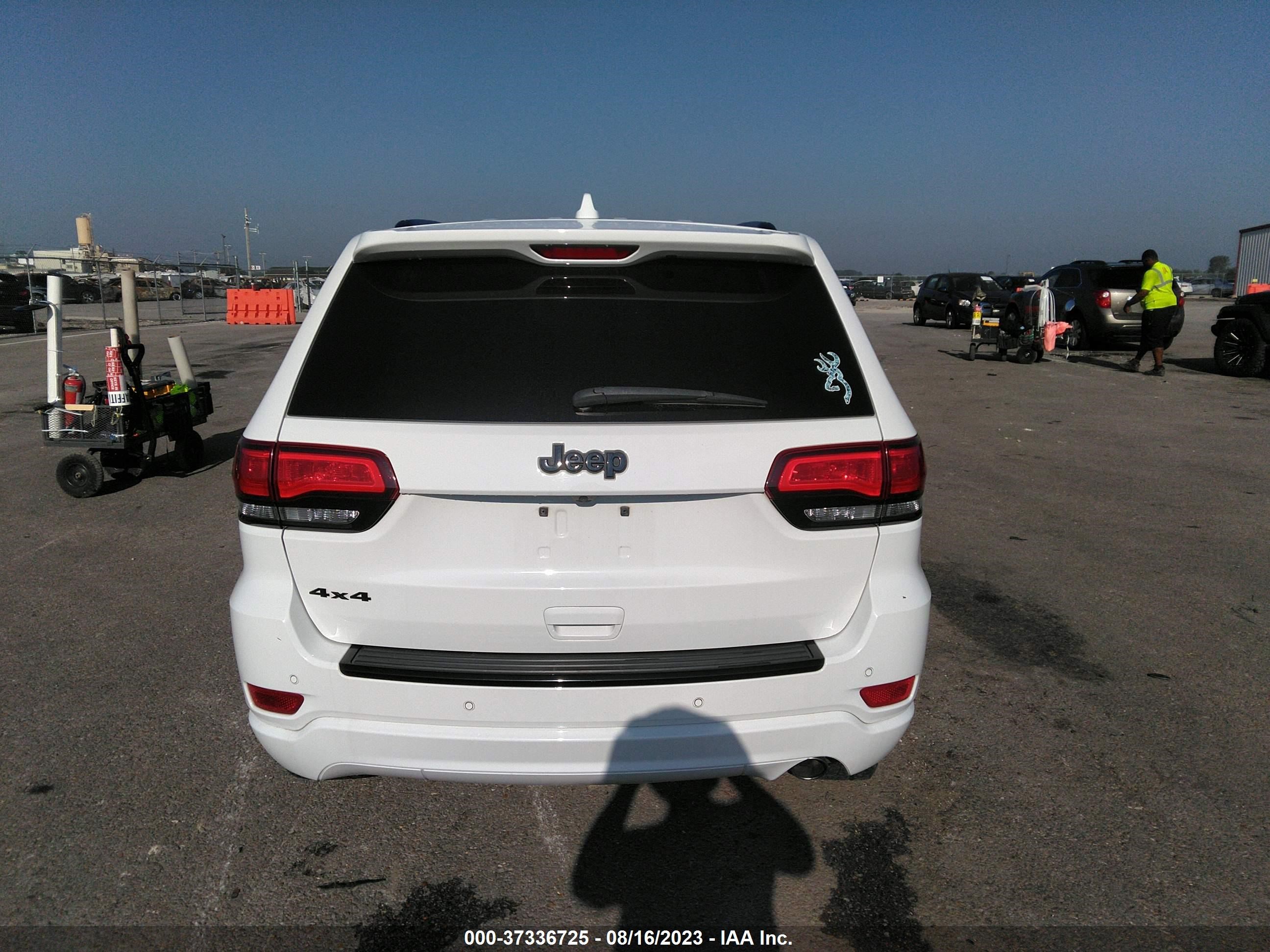 Photo 15 VIN: 1C4RJFAG7HC744756 - JEEP GRAND CHEROKEE 