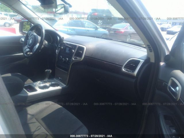 Photo 4 VIN: 1C4RJFAG8CC161136 - JEEP GRAND CHEROKEE 