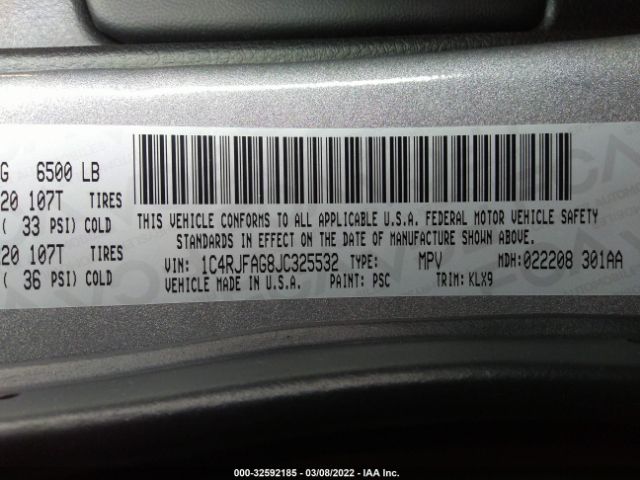 Photo 8 VIN: 1C4RJFAG8JC325532 - JEEP GRAND CHEROKEE 