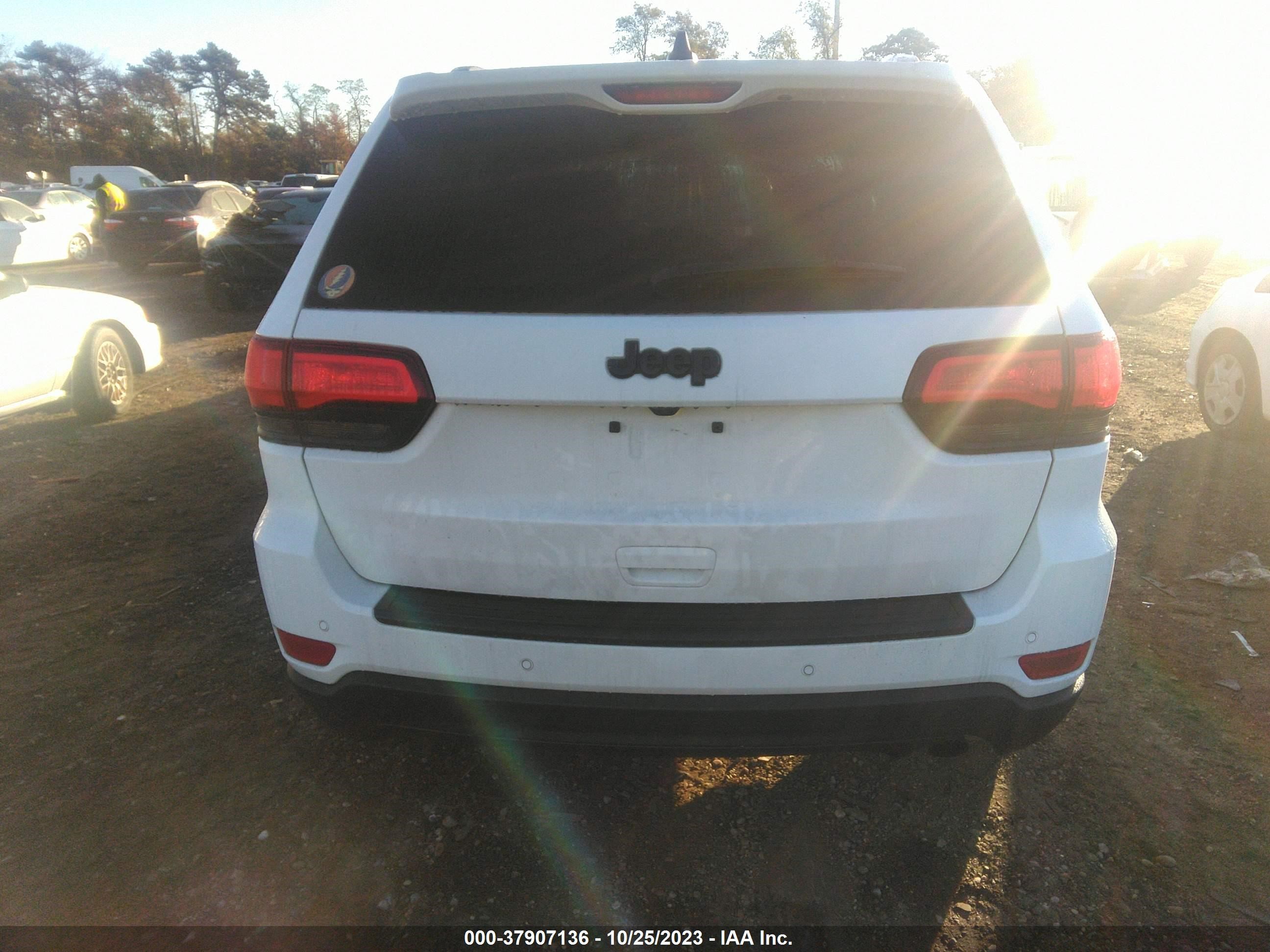 Photo 16 VIN: 1C4RJFAG8LC433961 - JEEP GRAND CHEROKEE 