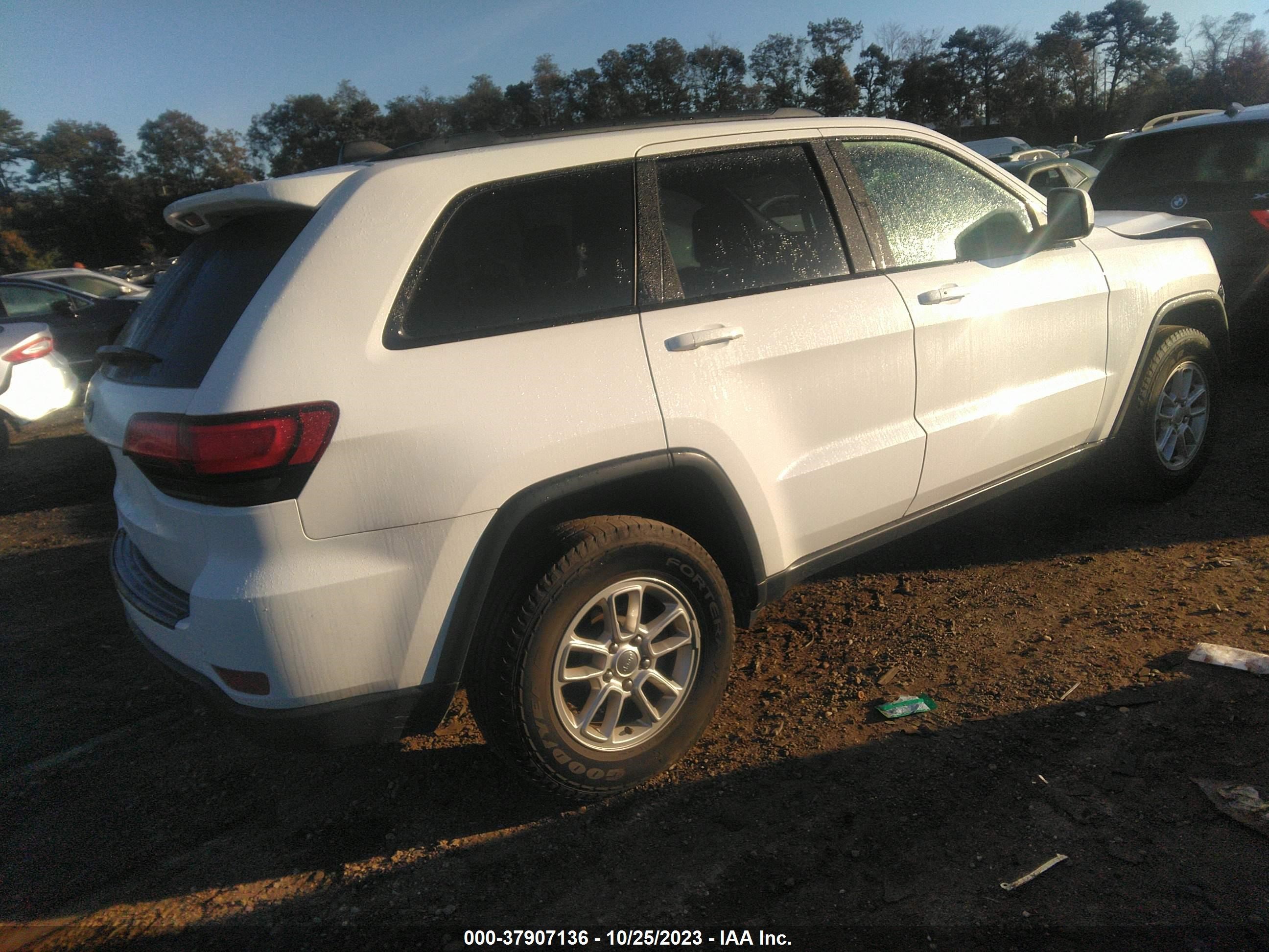 Photo 3 VIN: 1C4RJFAG8LC433961 - JEEP GRAND CHEROKEE 