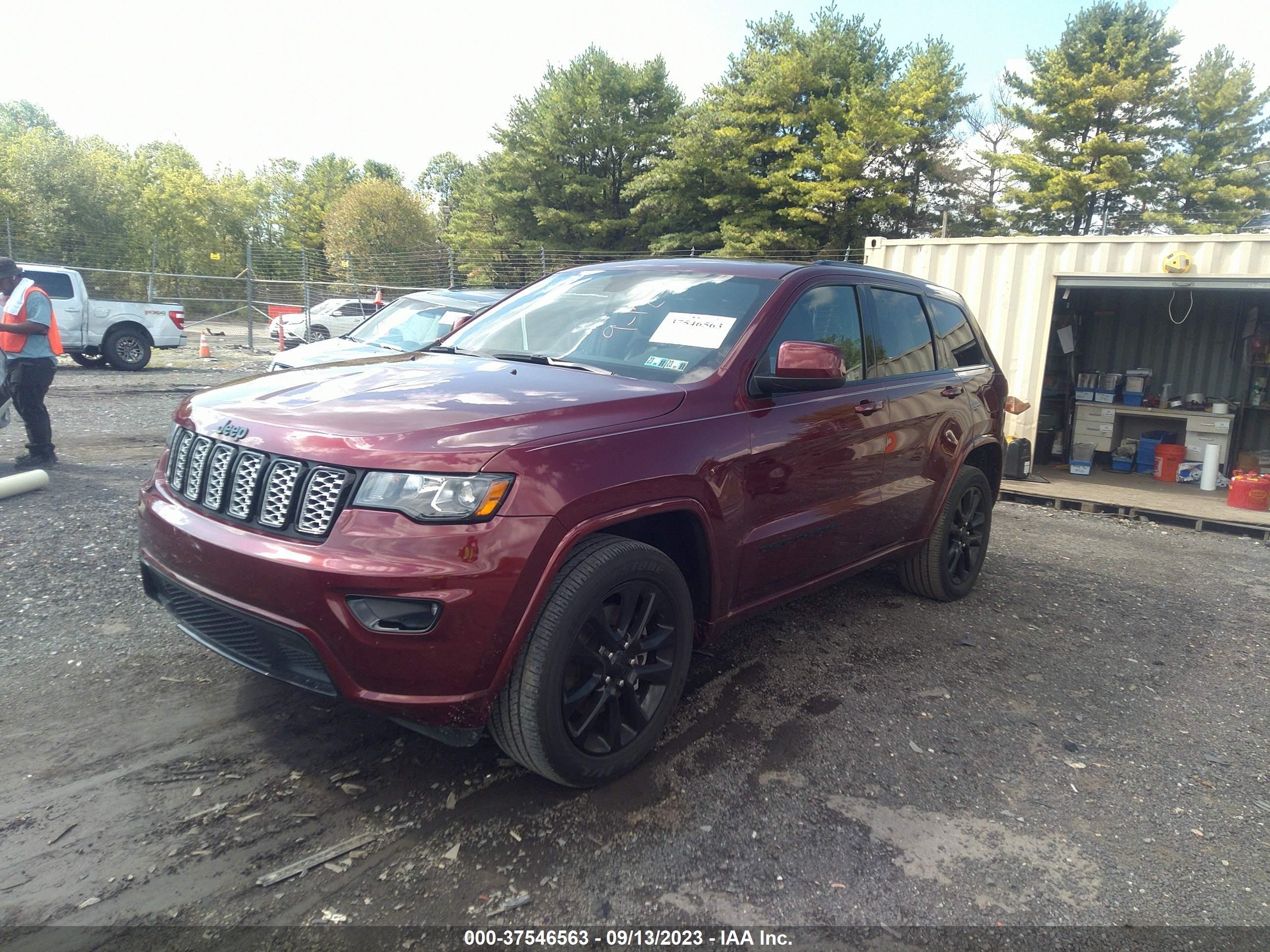 Photo 1 VIN: 1C4RJFAG8MC542163 - JEEP GRAND CHEROKEE 