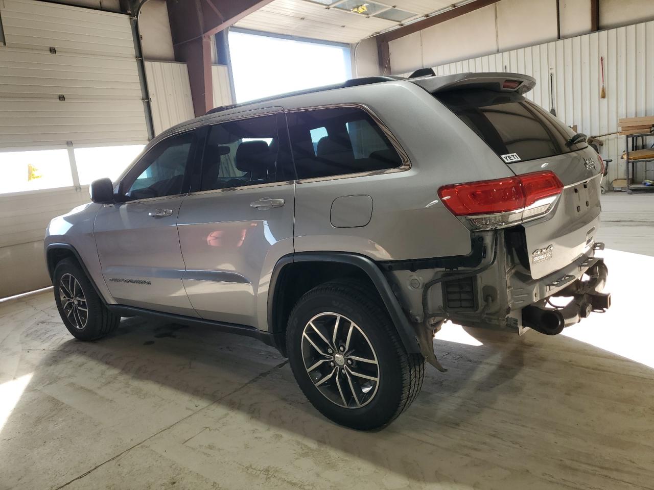 Photo 1 VIN: 1C4RJFAG9JC145654 - JEEP GRAND CHEROKEE 