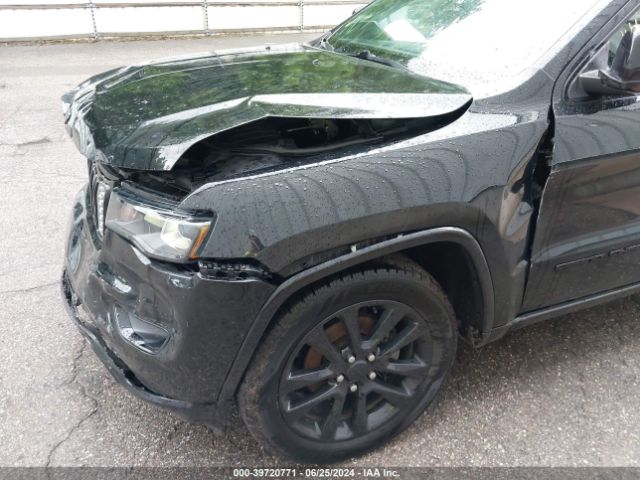 Photo 5 VIN: 1C4RJFAG9JC227075 - JEEP GRAND CHEROKEE 