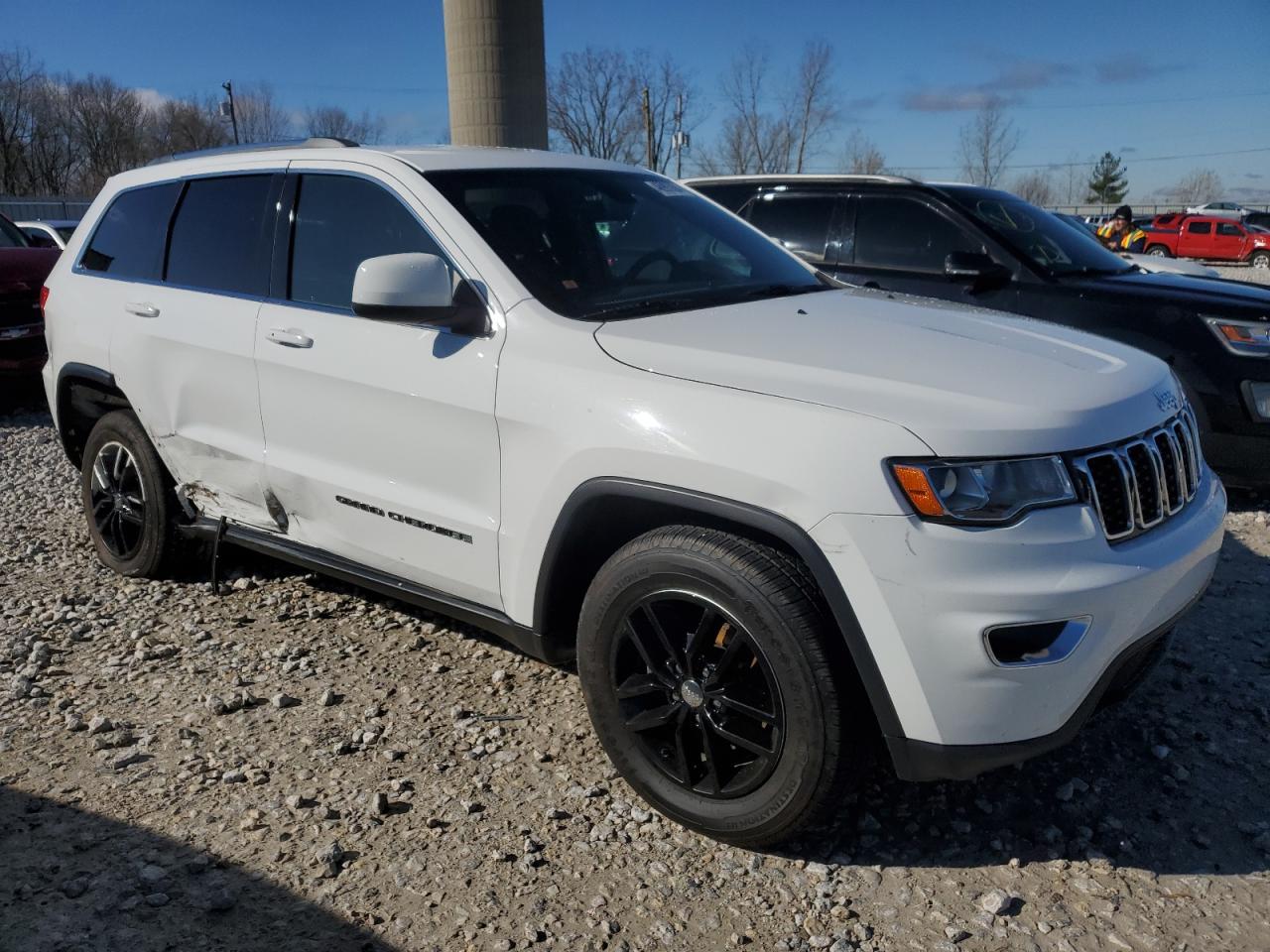 Photo 3 VIN: 1C4RJFAG9JC296297 - JEEP GRAND CHEROKEE 